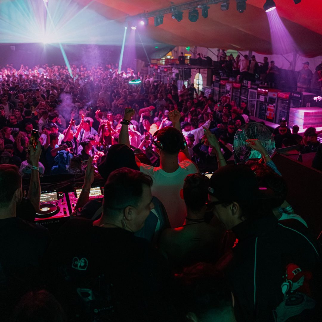 Jamie Jones | Kristal Groove x The Brunch Affair – Beat-ul verii începe aici